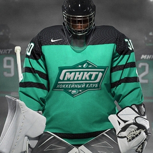 Разработка визуального образа бренда хоккейного клуба «МНКТ» (дизайн логотипа, визуализация всех видов экипировки).